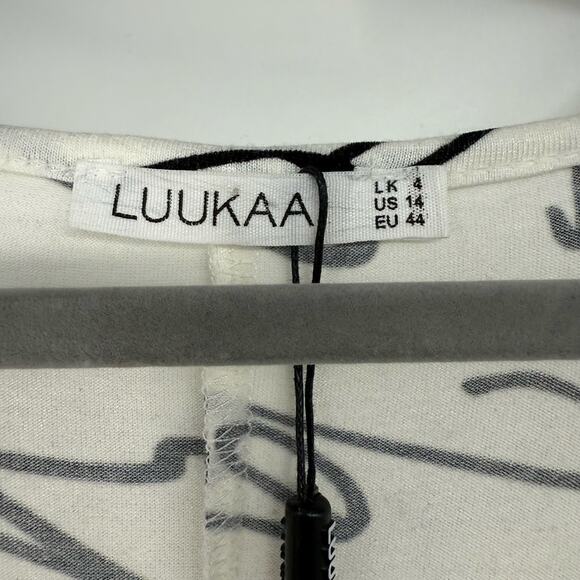 Luukaa Script Print Dolman Sleeve Top Women's Size 14 White Striped Shoulder - Picture 6 of 7